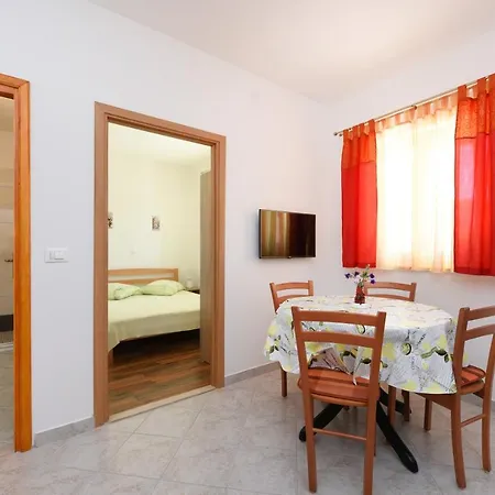 Apartments Sime Petrcane Exterior photo