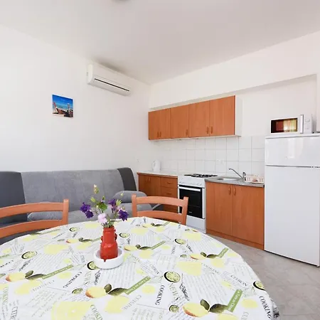 Apartments Sime Petrcane Exterior photo