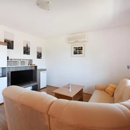 Apartments Sime Petrcane Exterior photo