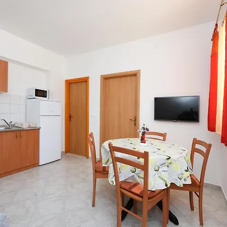 Apartments Sime Petrcane Exterior photo