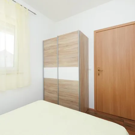 Apartments Sime Petrcane Exterior photo
